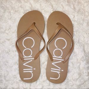 Calvin Klein salma flip flops nude color
